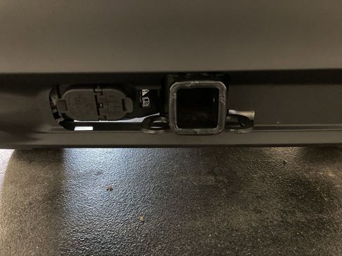 New 2026 Ford Explorer Active AWD/4WD image 10