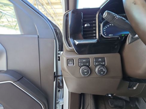 Used 2023 Chevrolet Silverado 1500 LT w/ Convenience Package II image 18