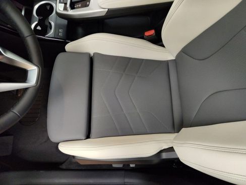 Used 2026 BMW X1 xDrive28i w/ Technology Package image 21