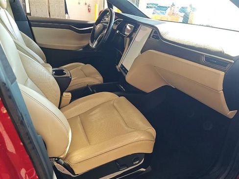 Used 2016 Tesla Model X 90D AWD/4WD image 6