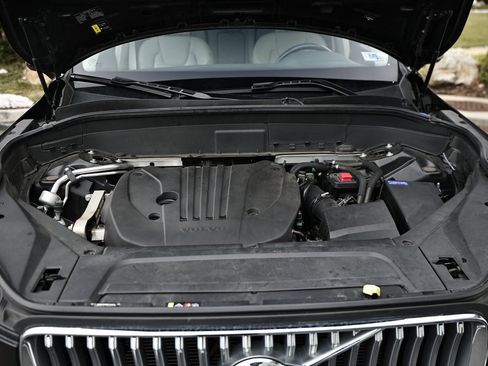 Used 2023 Volvo XC90 B5 Plus w/ Protection Package image 31