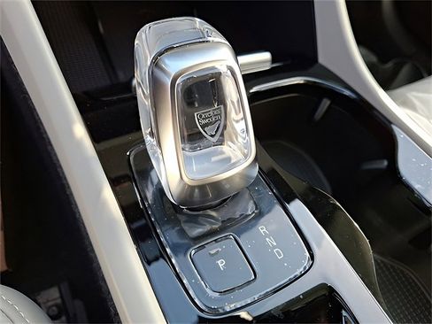 New 2025 Volvo XC40 B5 Plus w/ Protection Package Premier image 14