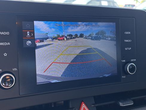 Used 2023 Kia Sportage LX image 25