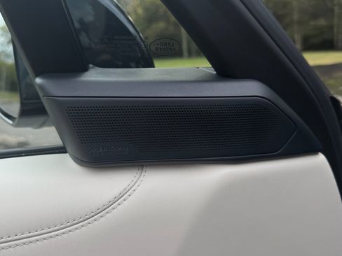Used 2022 Land Rover Range Rover SE image 90