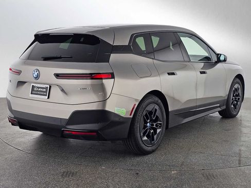 Used 2023 BMW iX xDrive50 w/ Premium Package AWD/4WD image 3