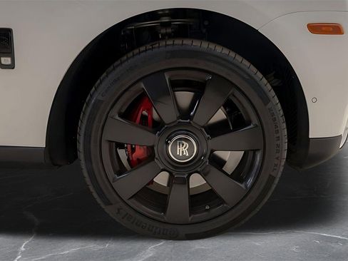 Used 2023 Rolls-Royce Cullinan image 54