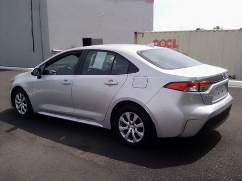 Used 2026 Toyota Corolla LE FWD image 10