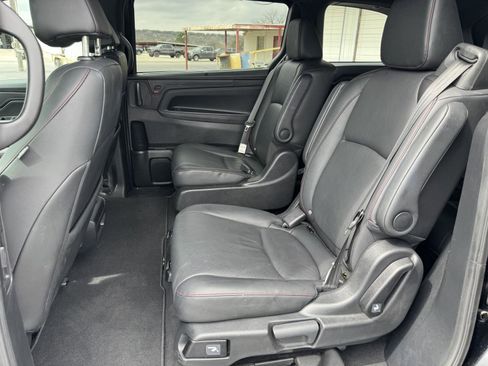 Used 2025 Honda Odyssey Sport-L image 27