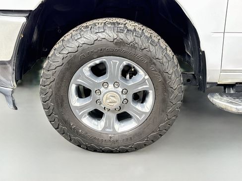 Used 2022 RAM 2500 Big Horn w/ Level 1 Equipment Group AWD/4WD image 37