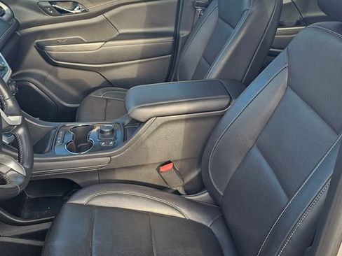 Used 2020 GMC Acadia SLT image 5