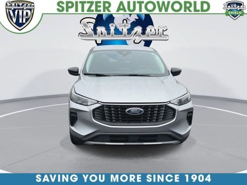 Used 2023 Ford Escape Active AWD/4WD image 3