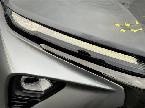 Used 2024 Chevrolet TrailBlazer RS AWD/4WD image 34
