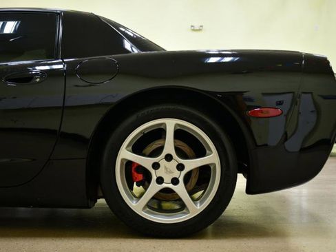 Used 1999 Chevrolet Corvette Coupe image 45