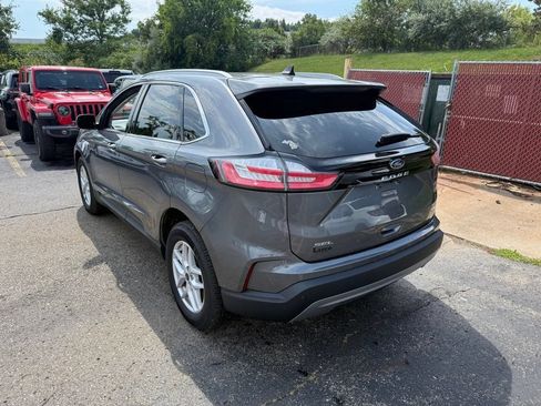 Used 2021 Ford Edge SEL w/ Convenience Package AWD/4WD image 2