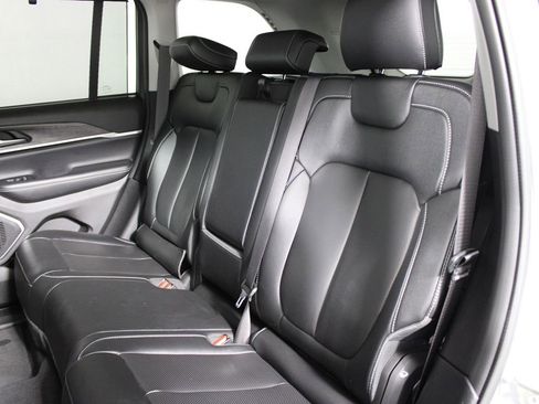 Used 2023 Jeep Grand Cherokee 30th Anniversary image 34