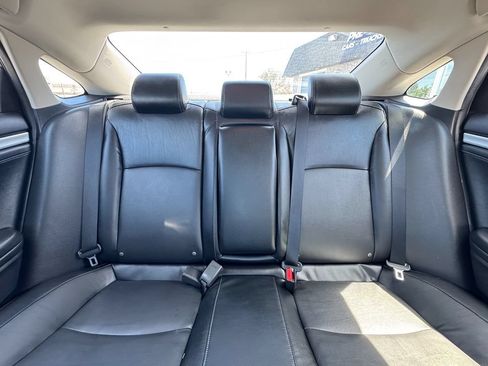 Used 2017 Honda Civic Touring image 31