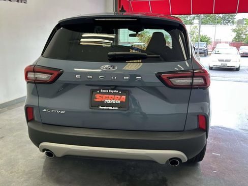 Used 2025 Ford Escape Active FWD image 4