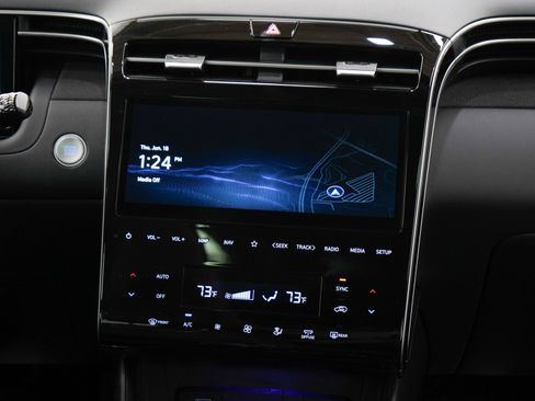Certified 2023 Hyundai Tucson Limited AWD/4WD image 14