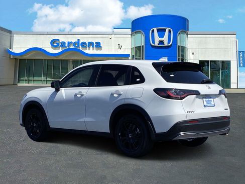 New 2026 Honda HR-V Sport image 4