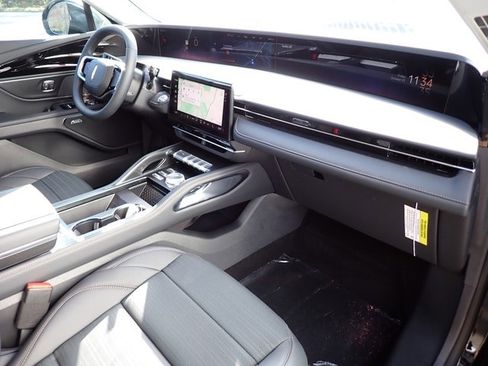 New 2026 Lincoln Nautilus Reserve w/ Jet Appearance Package image 12