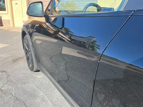Used 2022 Tesla Model Y Long Range AWD/4WD image 29