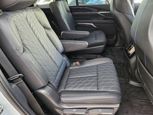 New 2026 Cadillac Escalade IQ Luxury 1 w/ LPO, Floor Liner Package image 29