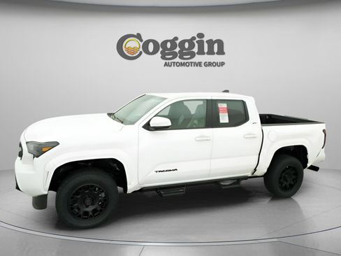 New 2026 Toyota Tacoma SR5 AWD/4WD image 3