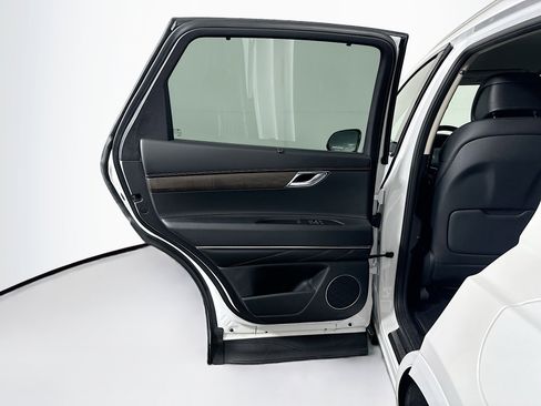 Used 2024 Genesis GV80 2.5T image 26