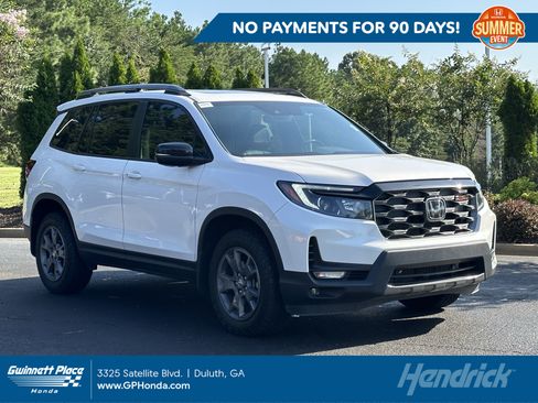 Used 2025 Honda Passport TrailSport image 1