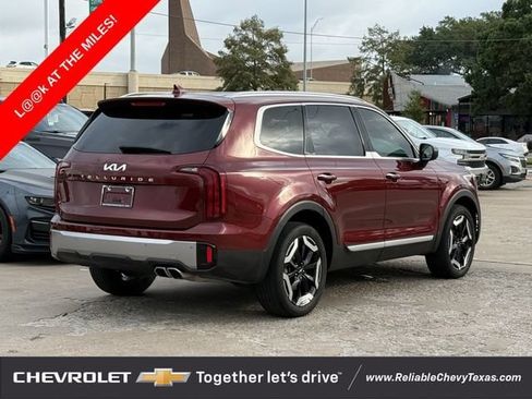Used 2024 Kia Telluride S w/ S Sunroof Package FWD image 6