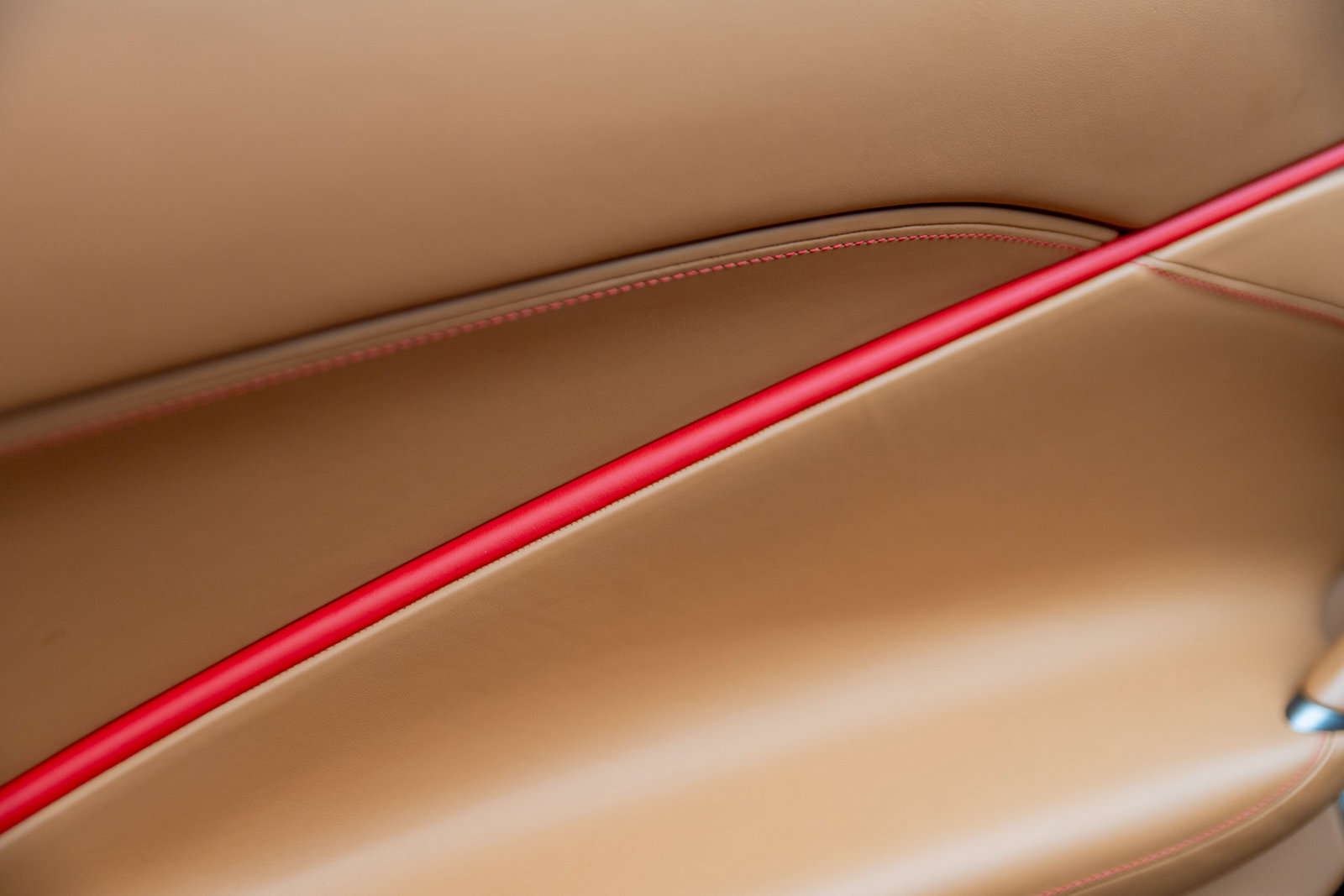 Used 2022 Ferrari Roma RWD image 19