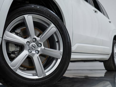 Used 2023 Volvo XC90 B5 Core w/ Protection Package Premier image 28