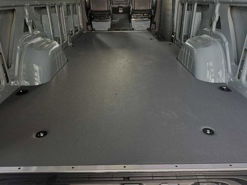 Used 2024 Mercedes-Benz Sprinter 2500 image 15