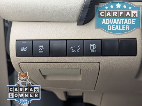 Used 2024 Toyota Camry XLE FWD image 12