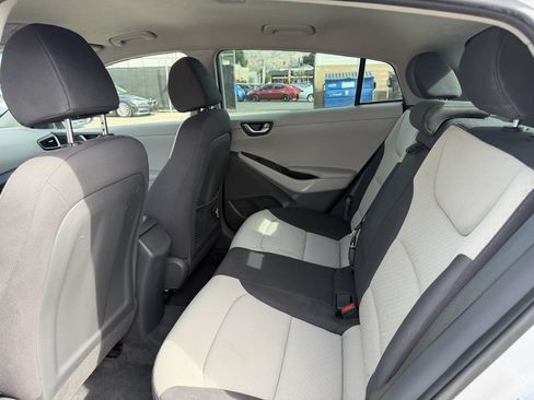 Used 2017 Hyundai Ioniq SEL FWD image 16