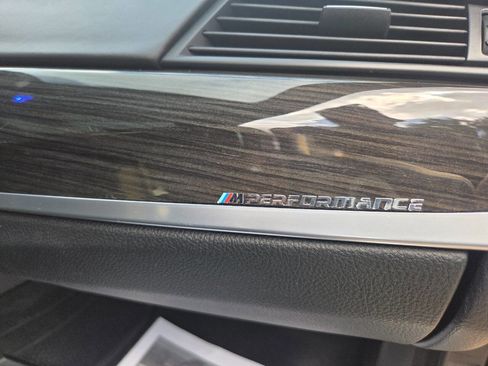 Used 2015 BMW 550i Sedan image 24