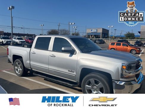 Used 2018 Chevrolet Silverado 1500 LT w/ Texas Edition image 1