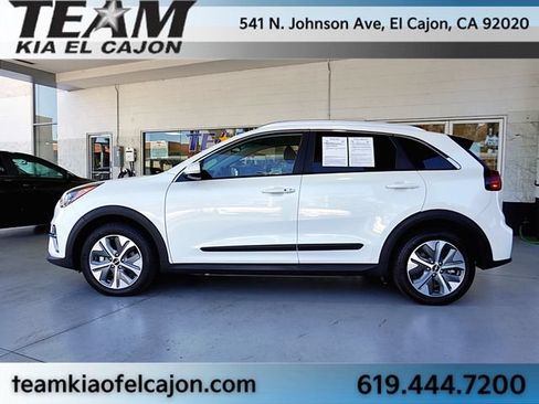 Used 2022 Kia Niro EX FWD image 6