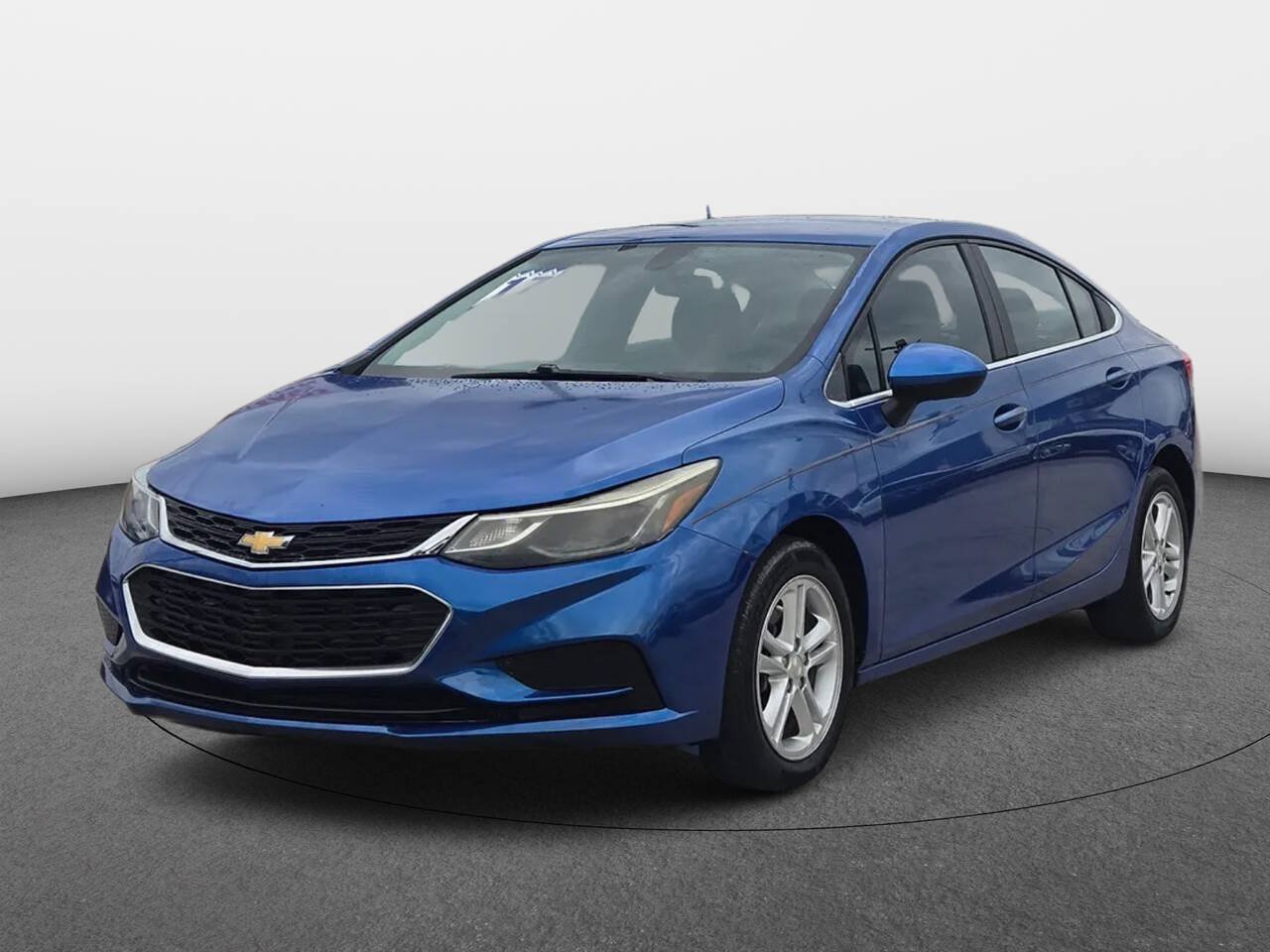 Used 2017 Chevrolet Cruze LT FWD image 1