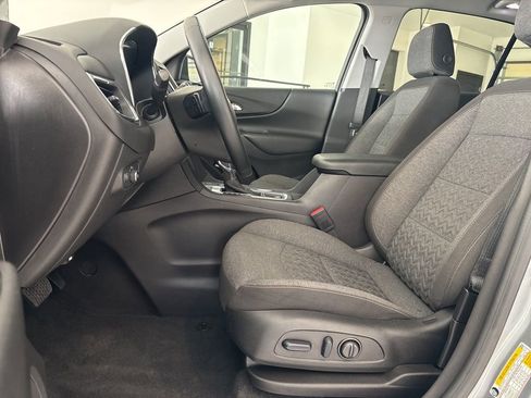 Used 2024 Chevrolet Equinox LT AWD/4WD image 8