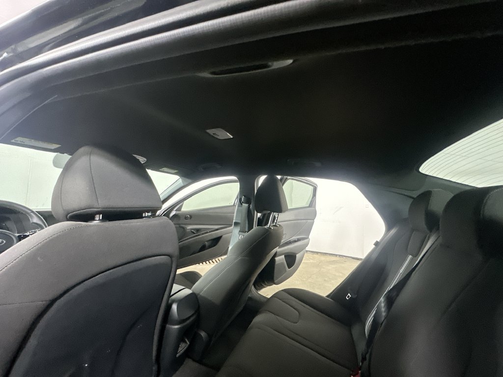 Used 2026 Hyundai Elantra Sport w/ Cargo Package FWD image 15