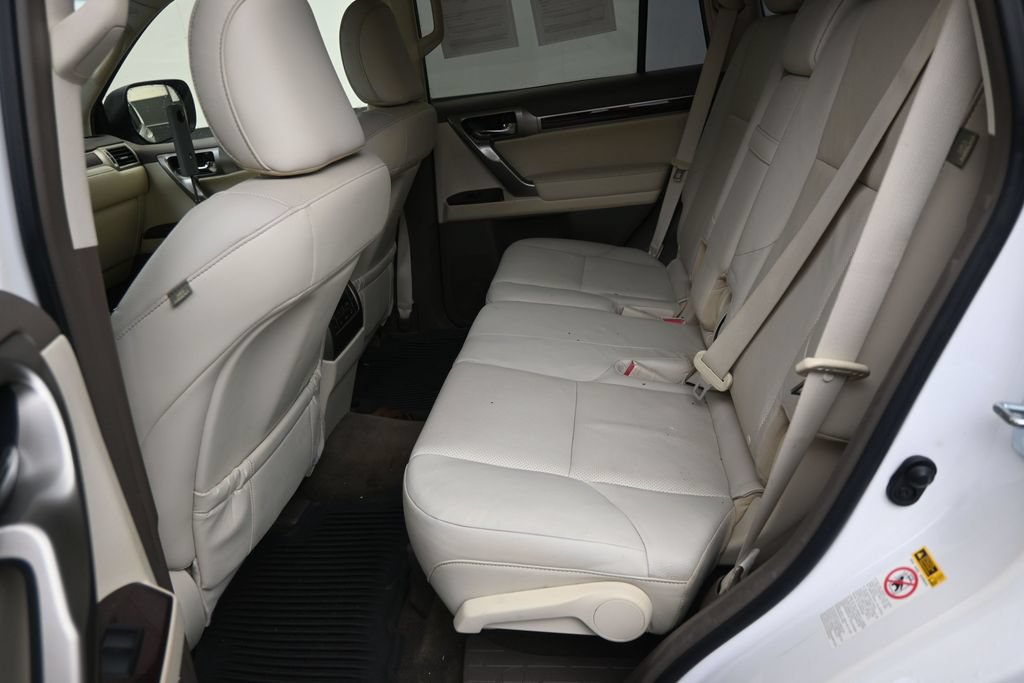 Used 2015 Lexus GX 460 w/ Premium Package AWD/4WD image 14