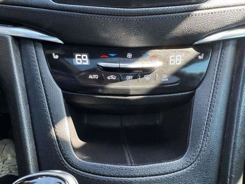 Used 2023 Cadillac XT6 Luxury FWD image 34