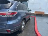 Used 2015 Toyota Highlander Limited Platinum image 3