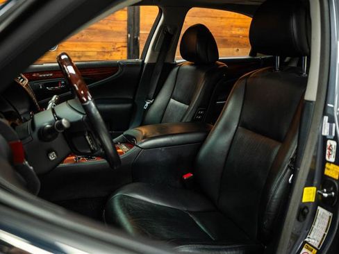 Used 2012 Lexus LS 460 AWD image 10