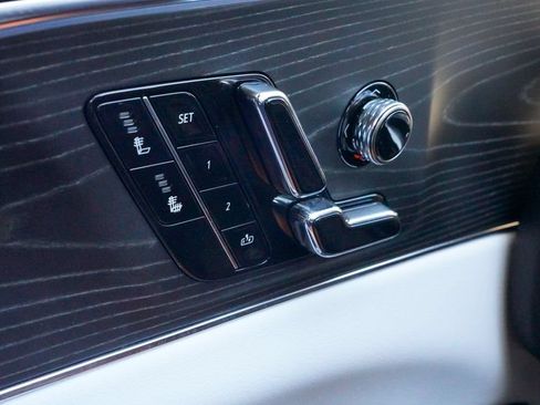 Certified 2024 Cadillac Lyriq Sport AWD/4WD image 17