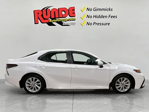 Used 2024 Toyota Camry SE FWD image 7