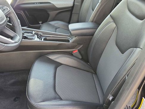 Certified 2025 Jeep Compass Latitude image 15