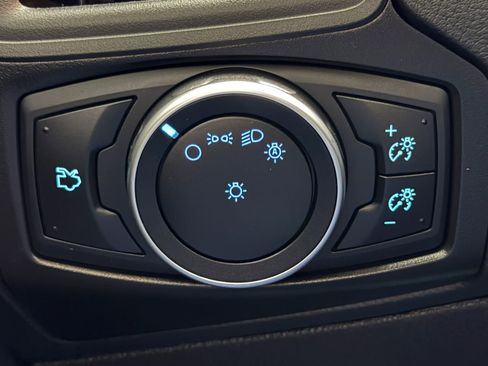 Used 2015 Ford Focus SE image 17