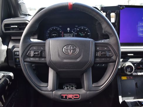 Certified 2025 Toyota Tacoma TRD Pro AWD/4WD image 9